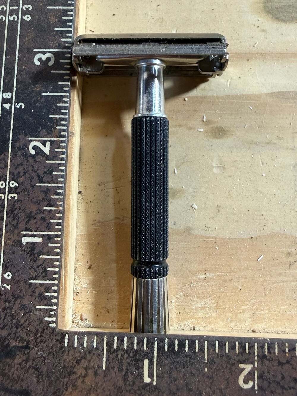 Vintage 1970s Gillette Black Handle Super Speed Safety Razor
